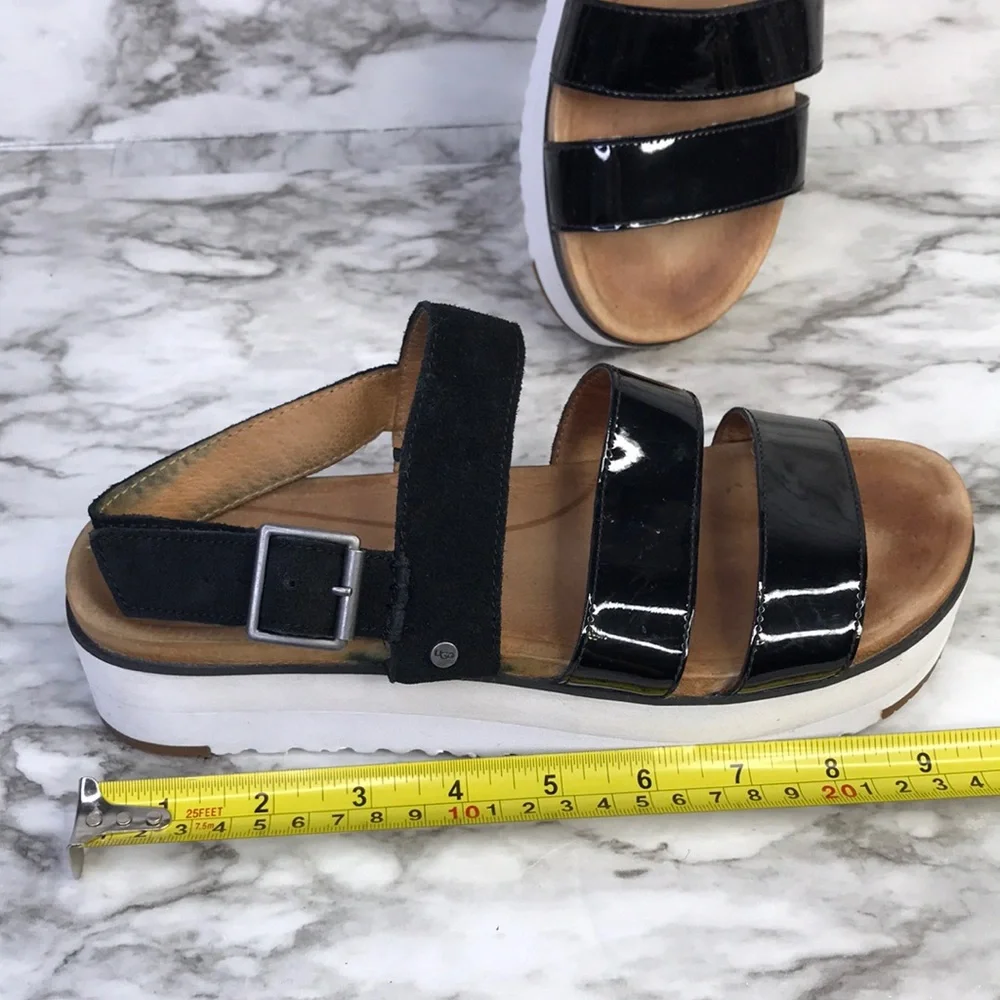 UGG Australia Womens Size 8 Braelynn Sandals Platform Black Patent/suede